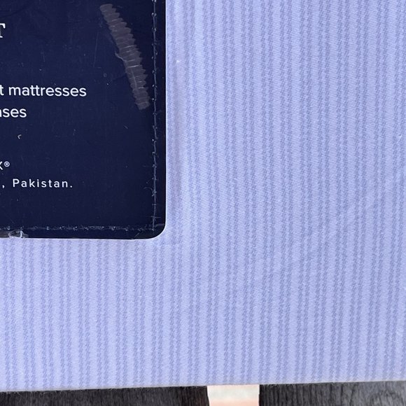 Brooks Brothers LIGHT GRAY STRIPES Cotton Sheet Set - KING (fits mattress 17") - Picture 5 of 5